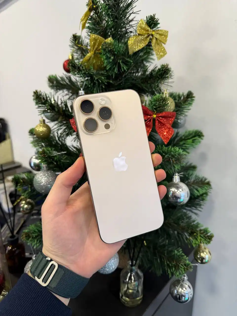 iPhone 16 Pro Max 256гб в хорошем состоянии