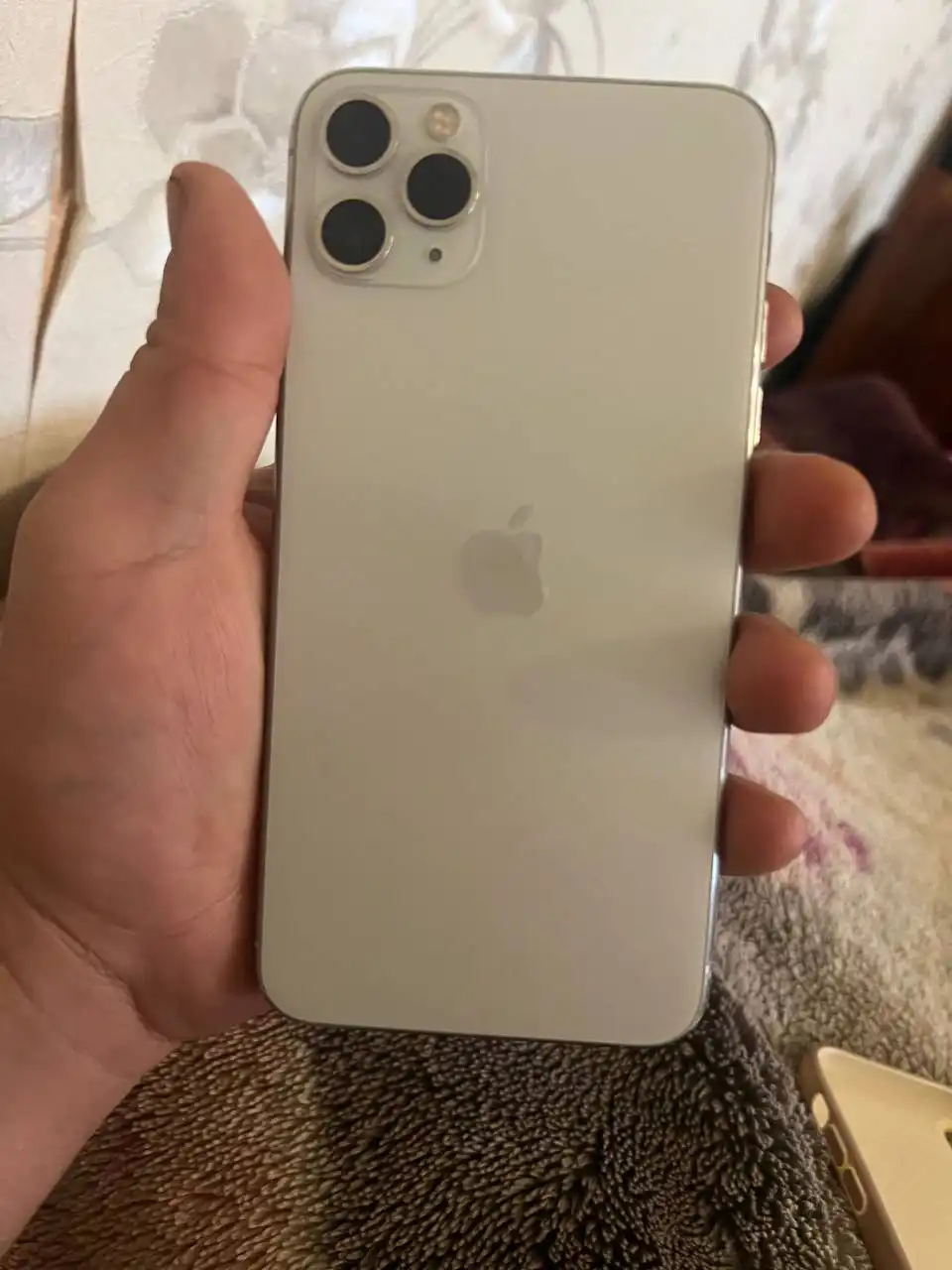 Продам iPhone 11 Pro Max 64GB