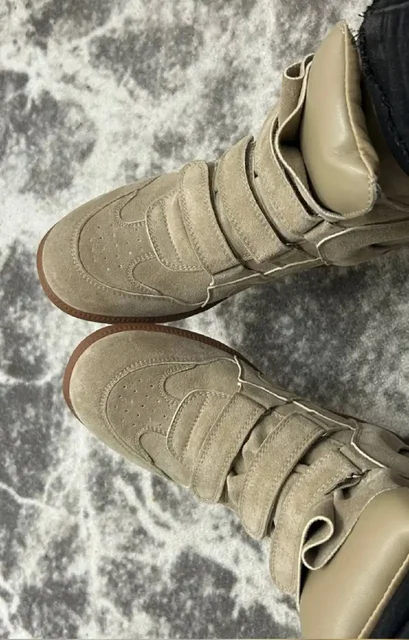 Культовые Сникерсы Isabel Marant на танкетке беж - Головные уборы в Уфа