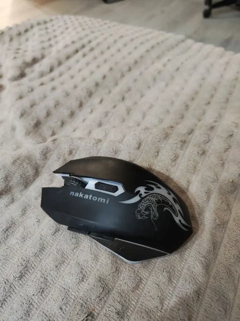 Беспроводная игровая мышь с подсветкой - Электроника в Уфа