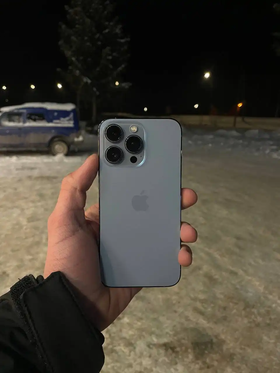 Айфон 13 128 Гб с небольшим сколом - Смартфоны и телефоны (Электроника) в Уфа