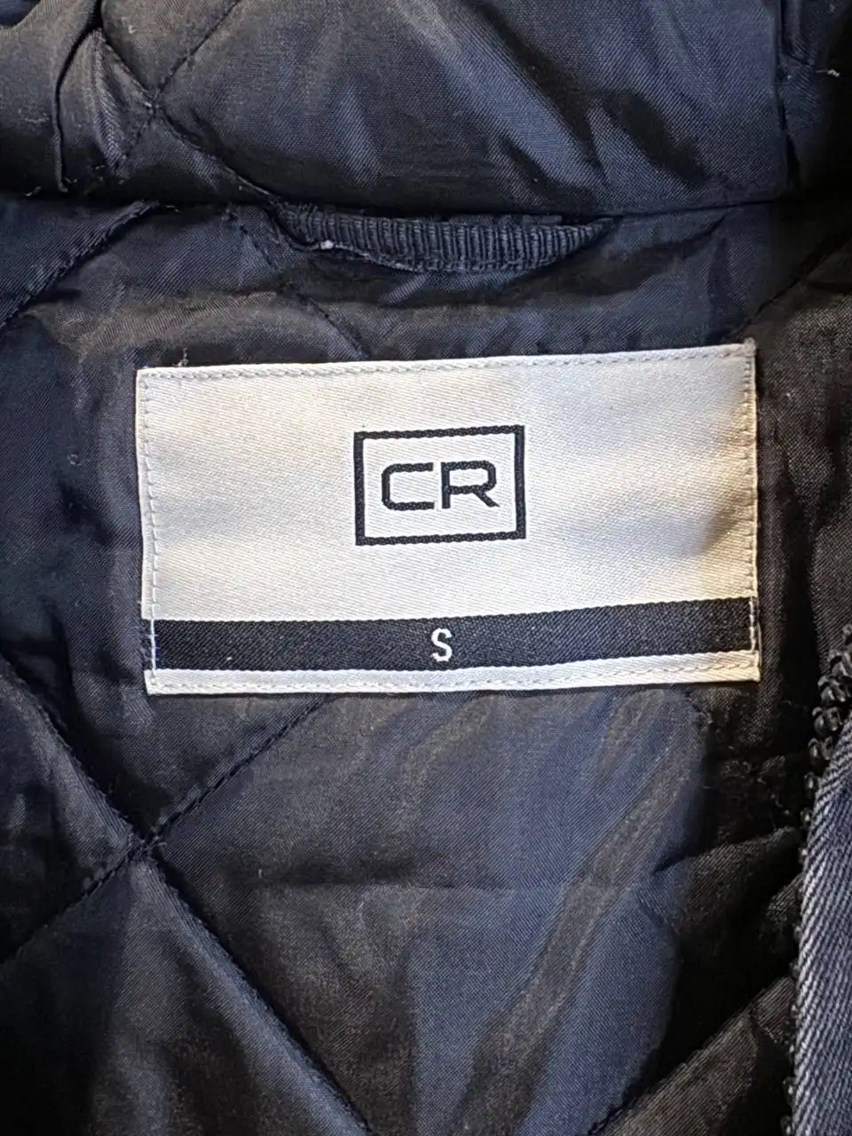 Продам идеальную куртку от бренда CR - Верхняя одежда (Одежда) в Уфа