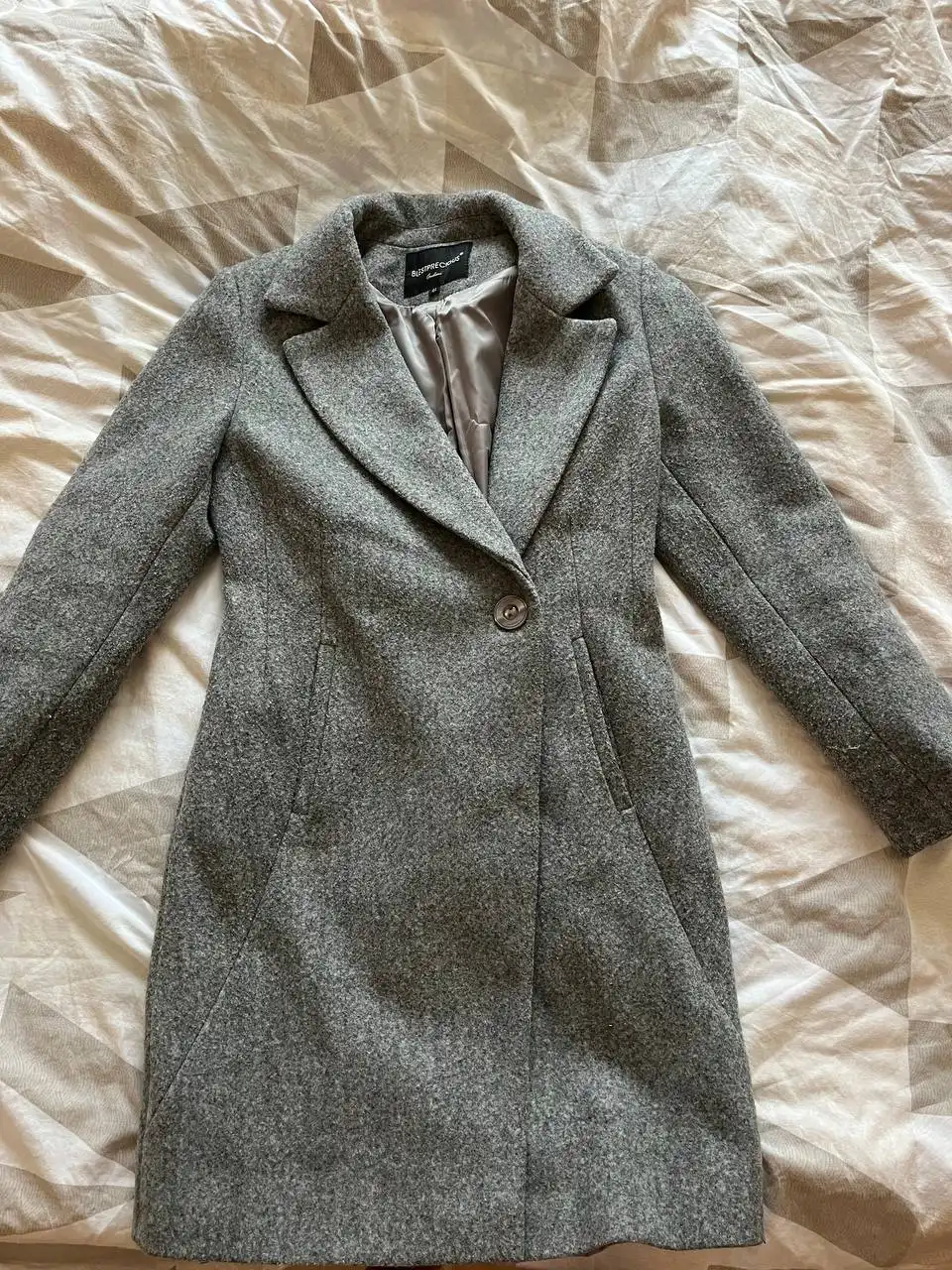 Плащи, пиджаки, куртки по 400 рублей - Верхняя одежда (Одежда) в Уфа