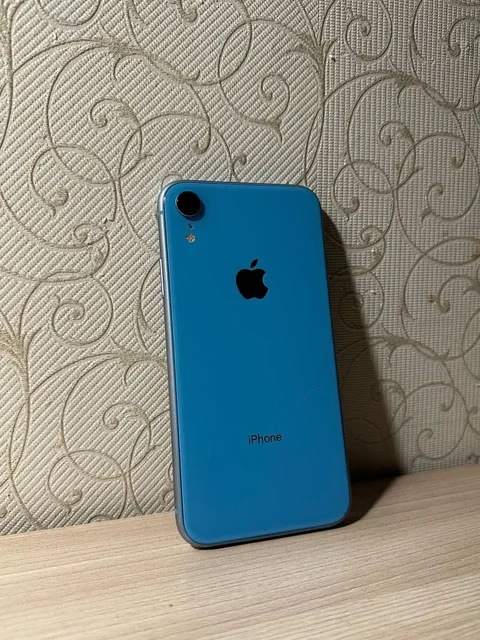 Продажа двух iPhone 11 и XR - Электроника в Уфа
