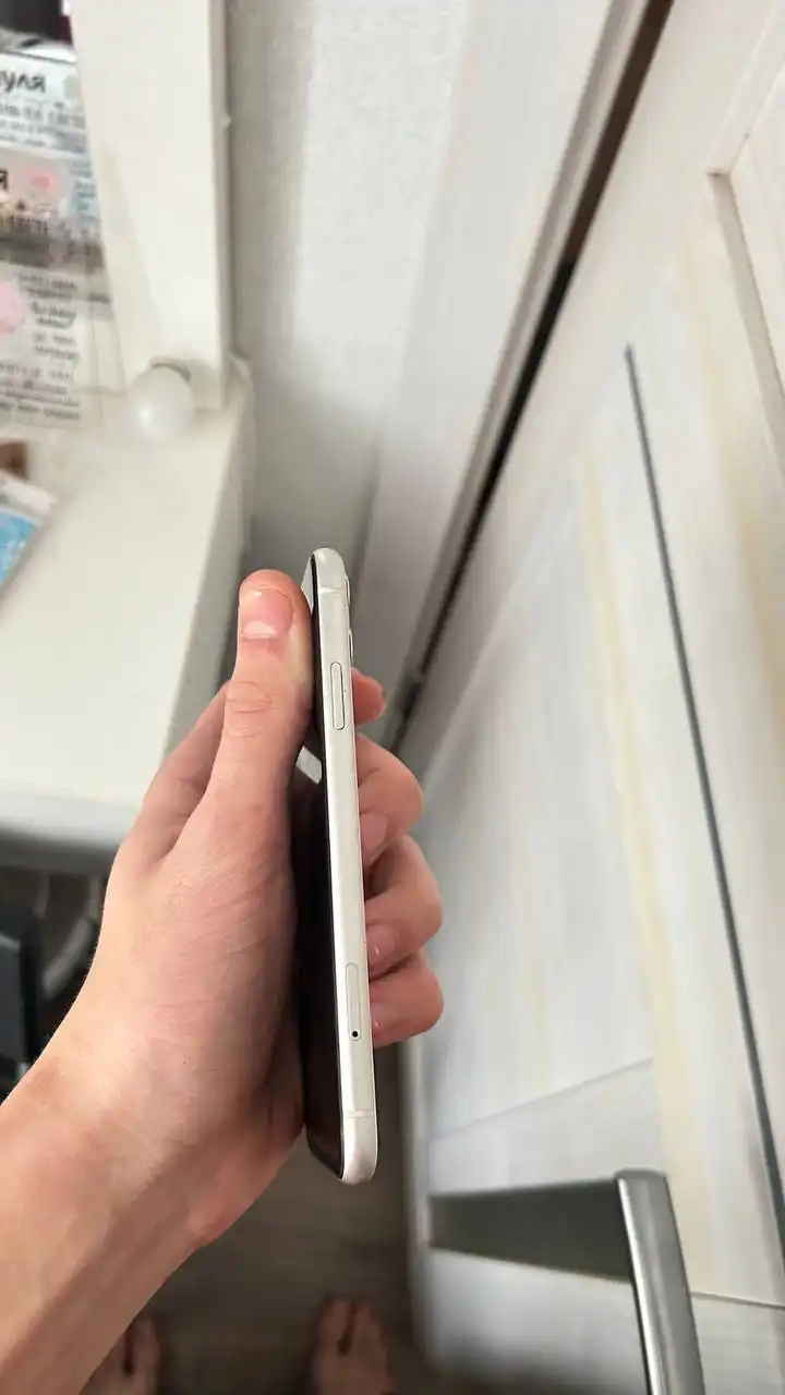 Обмен iPhone 11 64 ГБ на модель выше с доплатой - Смартфоны (Электроника) в Уфа