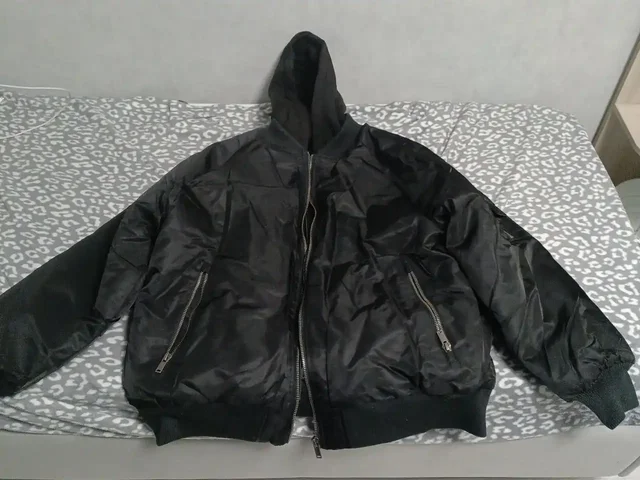 Продажа бомбера размер М - Джинсы в Уфа