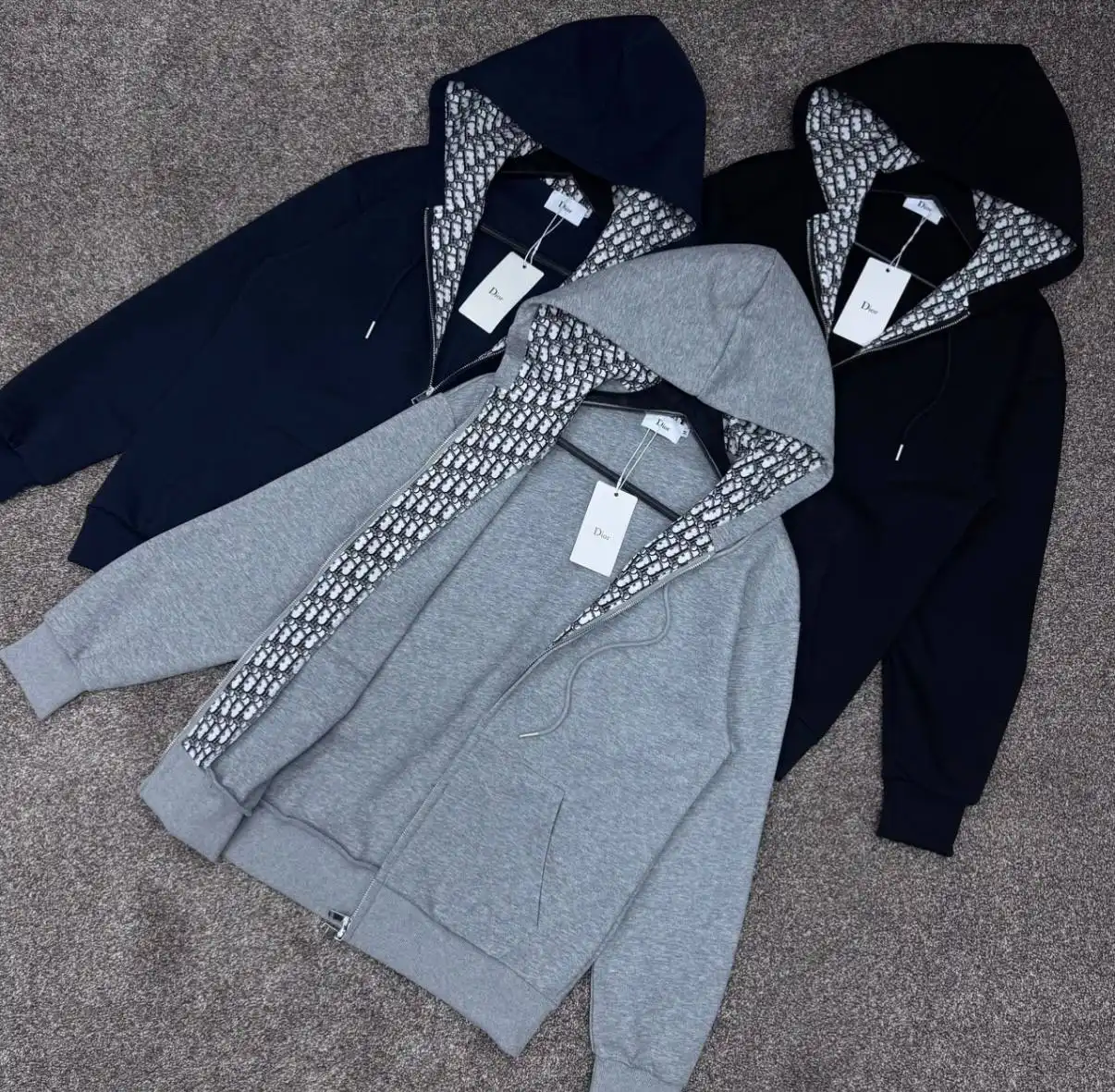 Продажа кроссовок и зипок - Обувь (Одежда) в Уфа