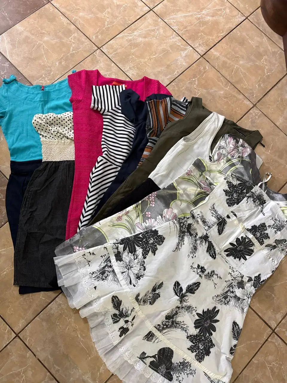 Платье размер 42-44, 10 штук - Женская одежда (Одежда) в Уфа