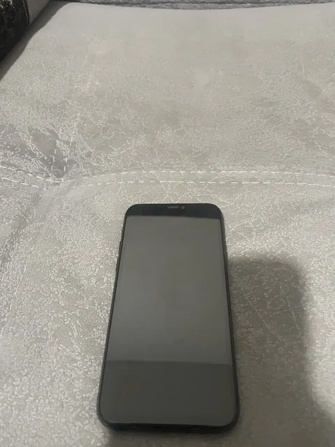 Продам iPhone 12 и iPhone 11 Pro - Компьютеры в Уфа