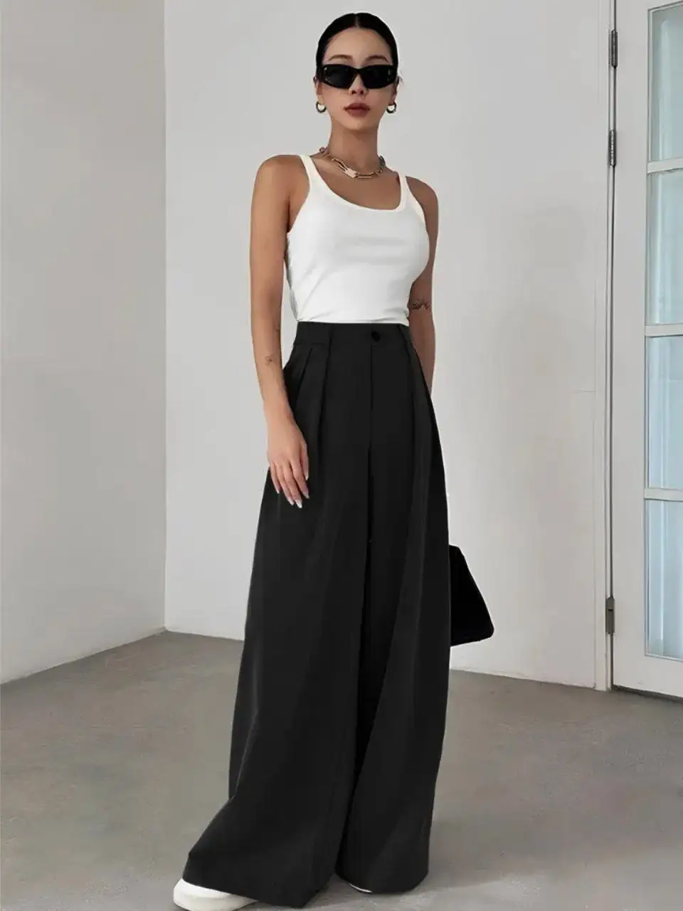 Продам брюки оверсайз новые 44 размер - Брюки (Одежда) в Уфа