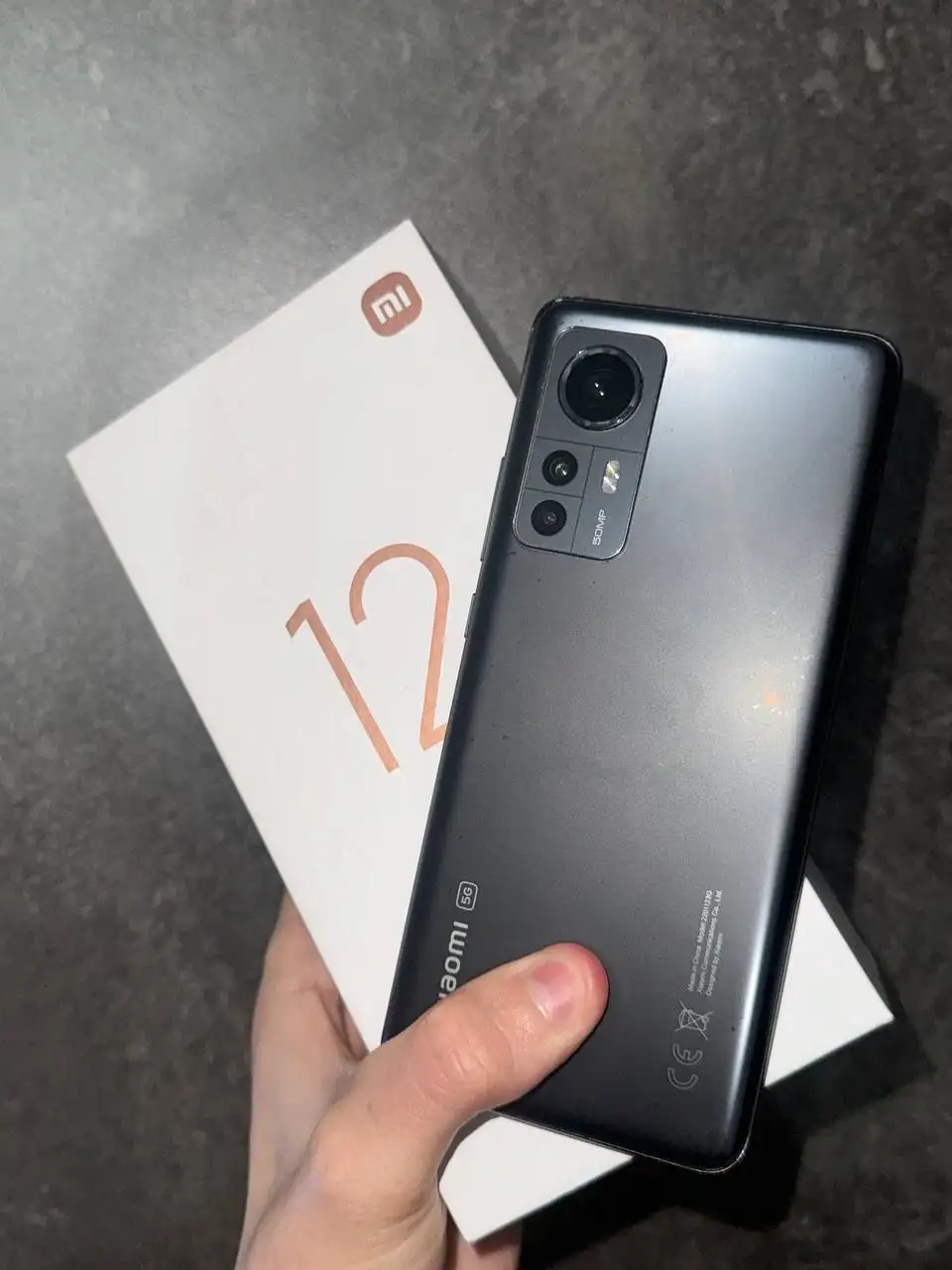 Продажа телефона с царапинами на экране, неисправным звуком и слабой АКБ - Смартфоны и телефоны (Электроника) в Уфа