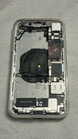 Айфон XR с неисправностями - Рации и средства связи в Уфа