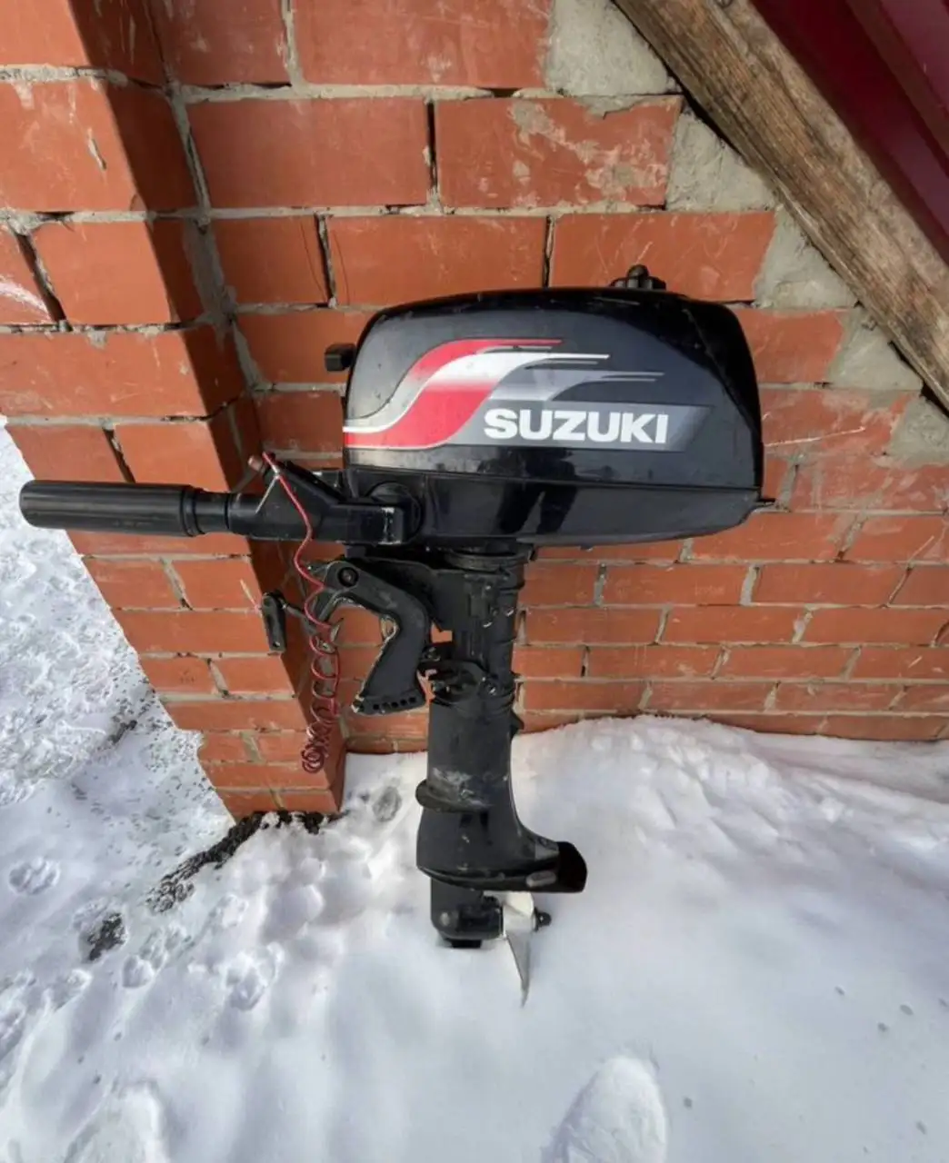 Продам мотор Suzuki 5 л.с (2 такта) - Моторы и двигатели (Барахолка) в Уфа