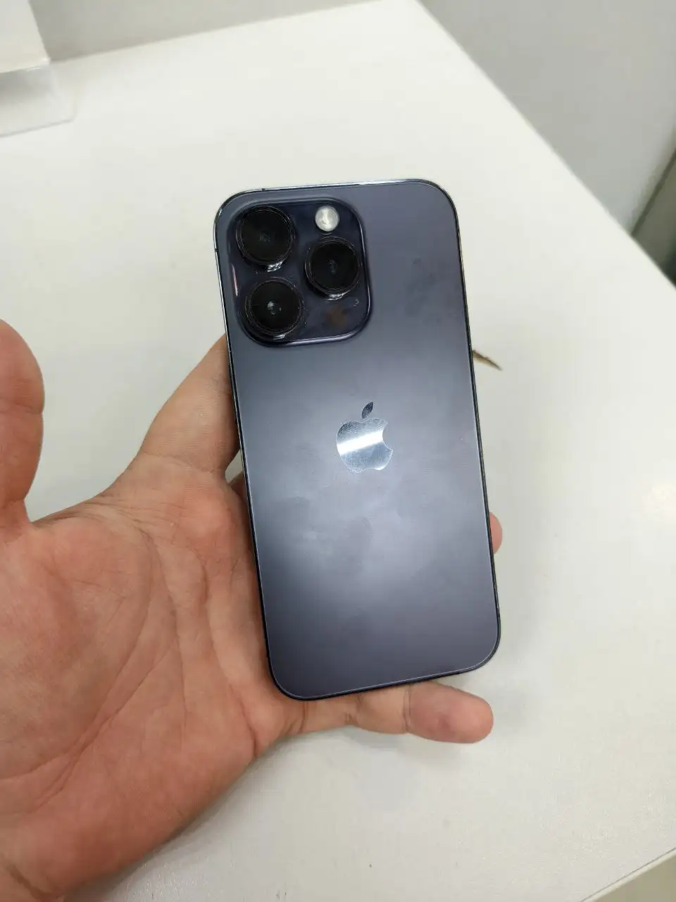 Продажа iPhone 14 Pro и Pro Max с дефектами - Смартфоны (Электроника) в Уфа