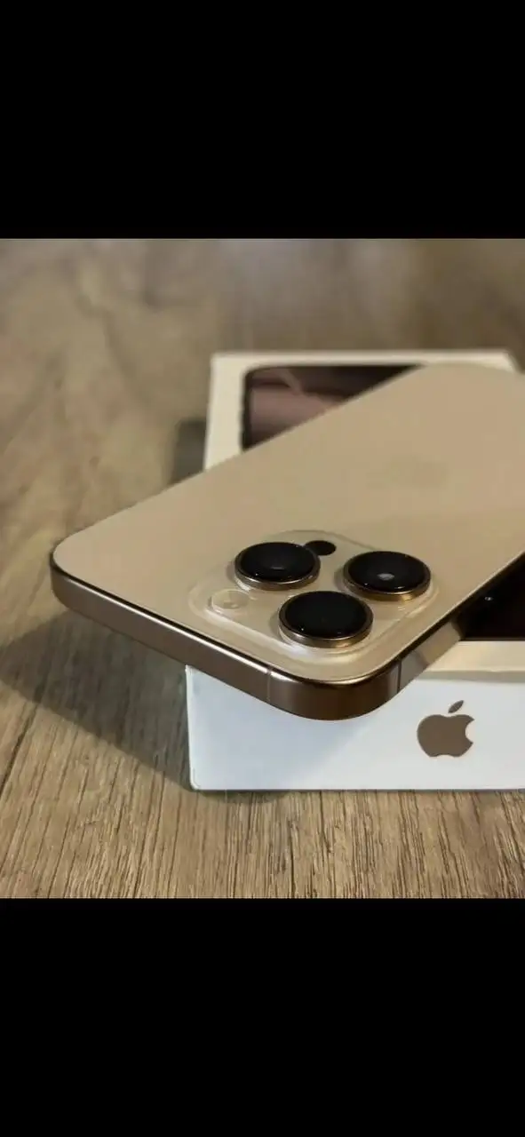 Обмен iPhone 16 Pro Max на автомобиль - Смартфоны (Электроника) в Уфа