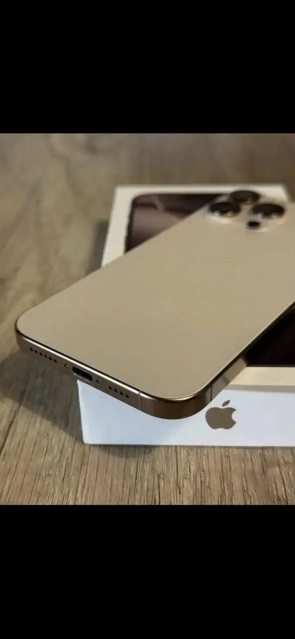 Обмен iPhone 16 Pro Max на автомобиль - Смартфоны (Электроника) в Уфа