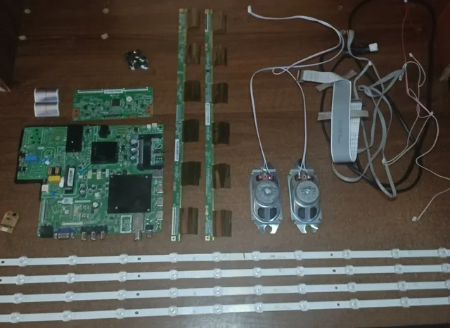 Разбор телевизора Kraft 4K - Расходные материалы для оргтехники в Уфа