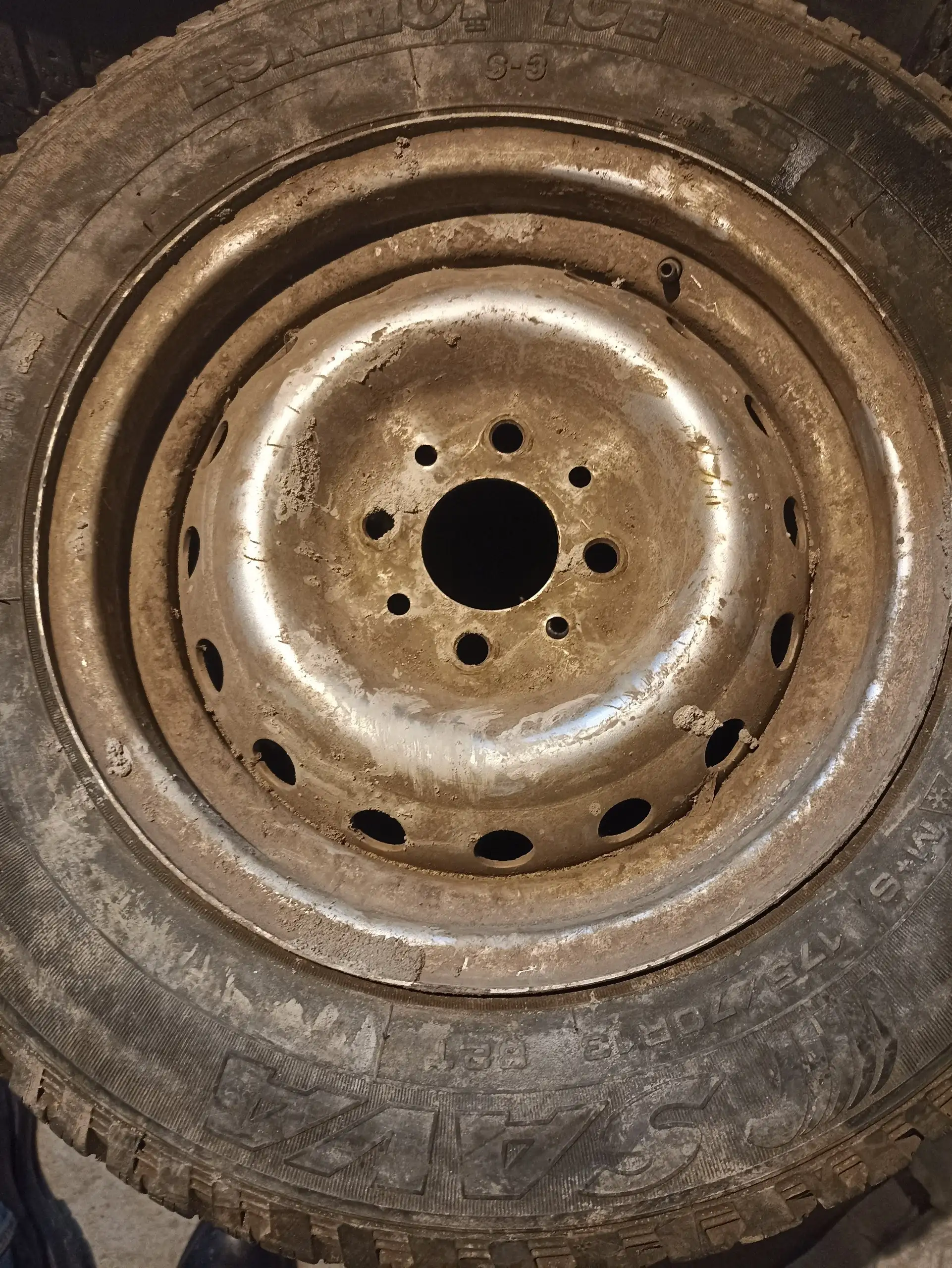 Продажа литых и штампованных колес разных размеров - Колеса и шины (Запчасти) в Уфа