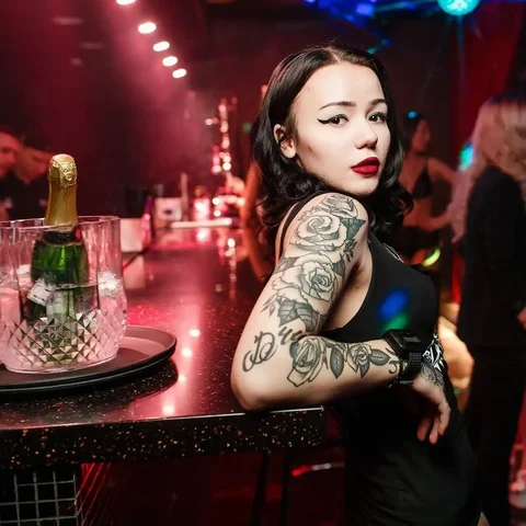 Официант на подработку в ночные смены - Официант в Уфа