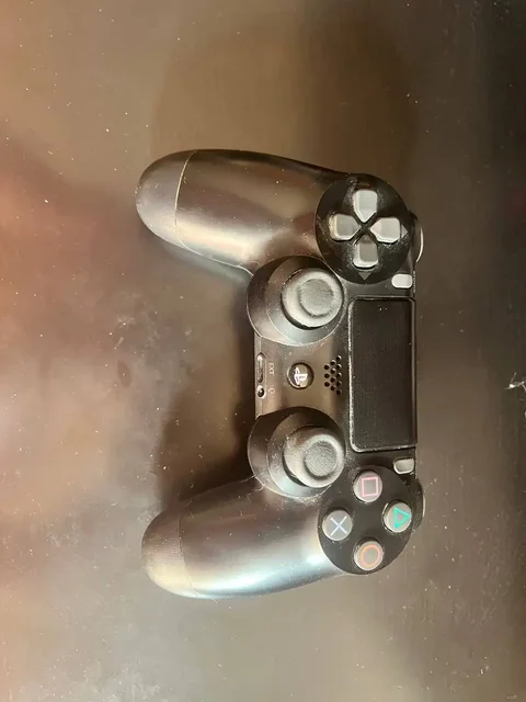 Продается PlayStation 4 PRO 1000гб с комплектом - Аксессуары для мобильных устройств в Уфа