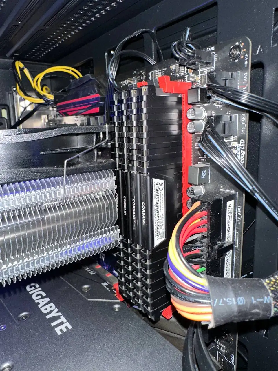 Продам ОЗУ Corsair 4 планки по 4 ГБ - Комплектующие для ПК (Электроника) в Уфа