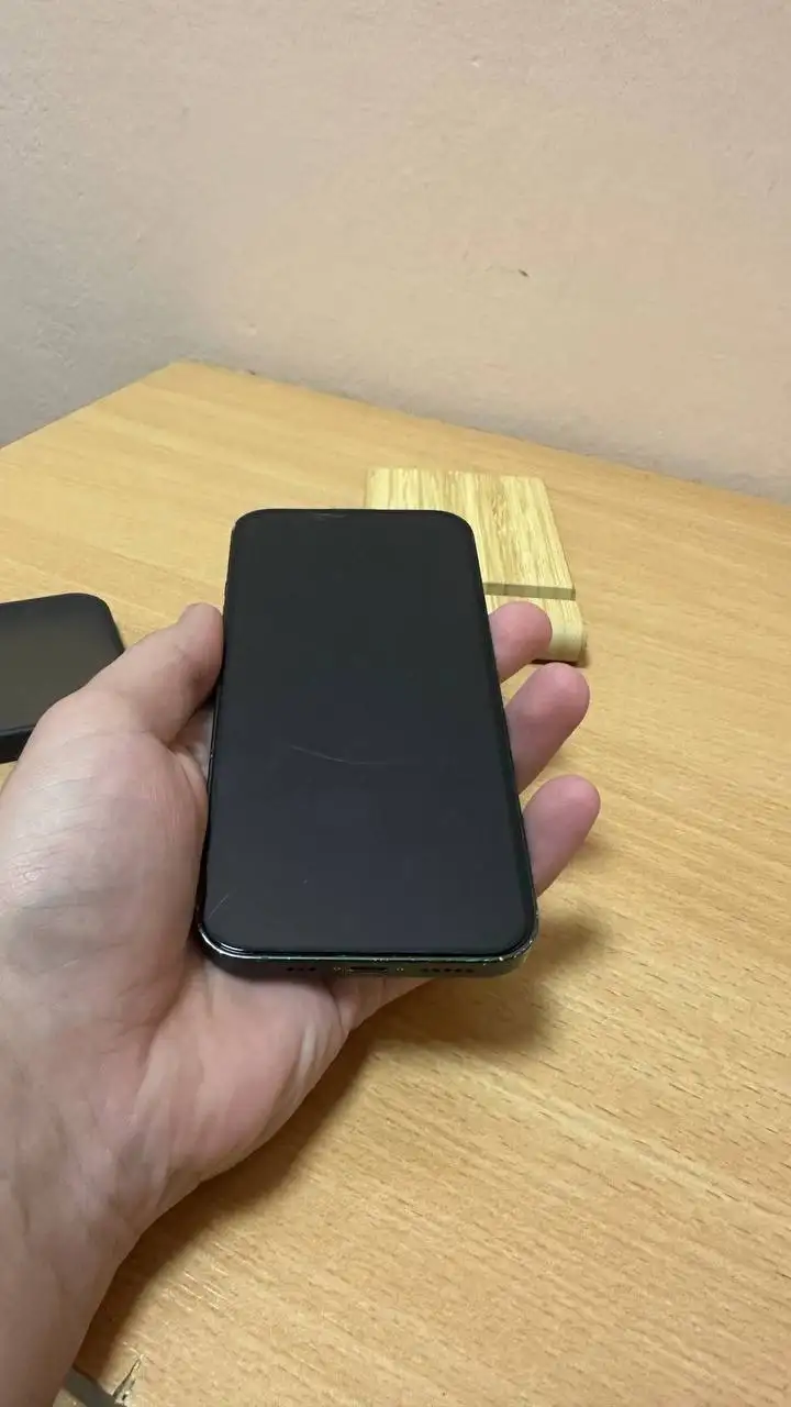 Продам айфон 13 128 ГБ - Смартфоны (Электроника) в Уфа