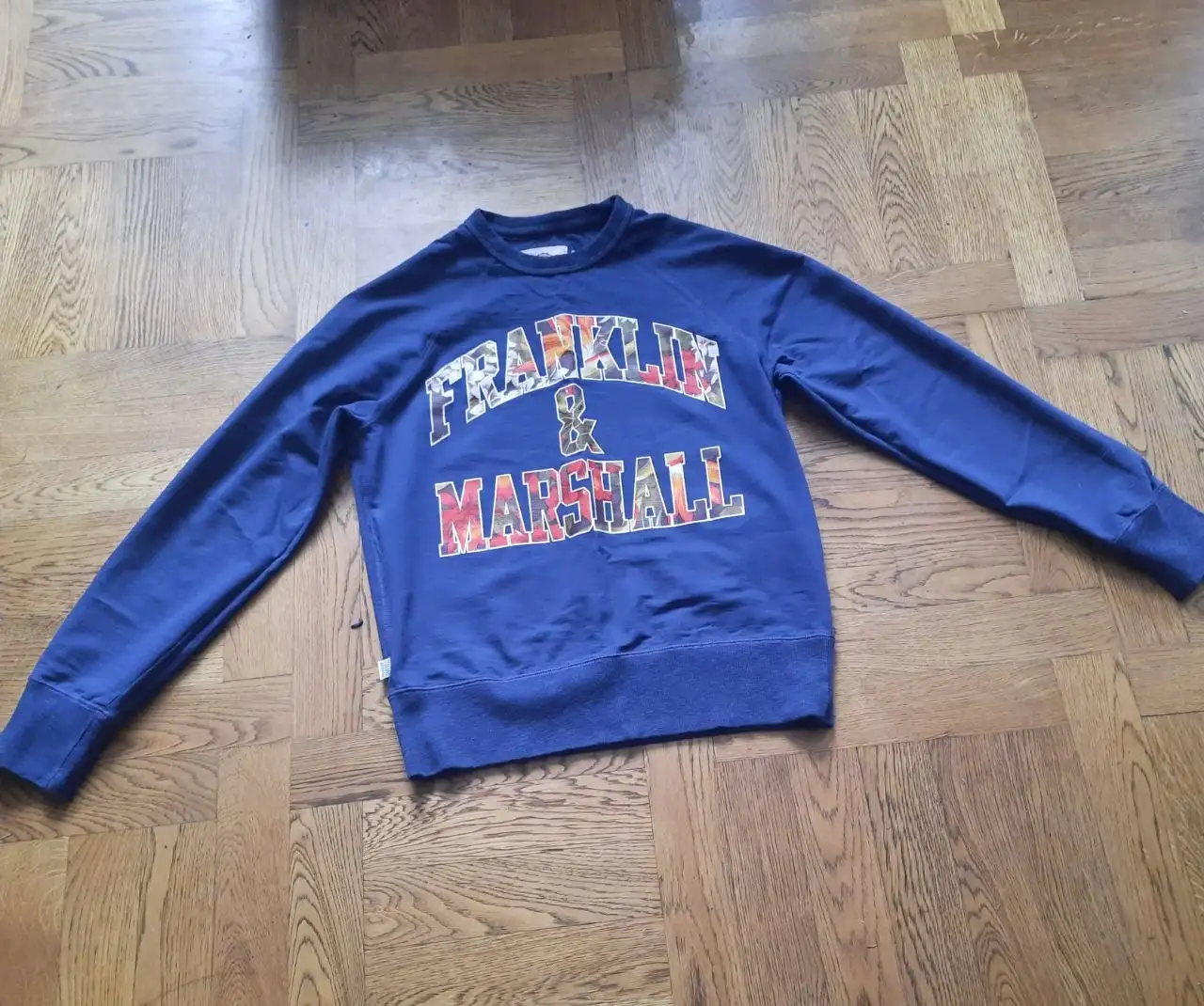 Свитшот Franklin & Marshall размер М - Свитшоты (Одежда) в Уфа
