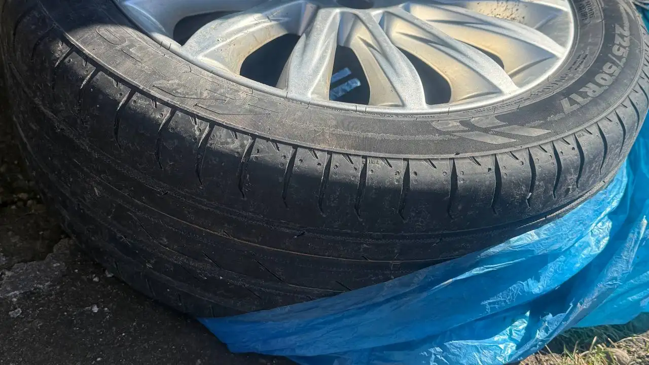 Комплект дисков R17 с летней резиной Nokian Nordman SZ2 для Форд - Запчасти (Авто) в Уфа