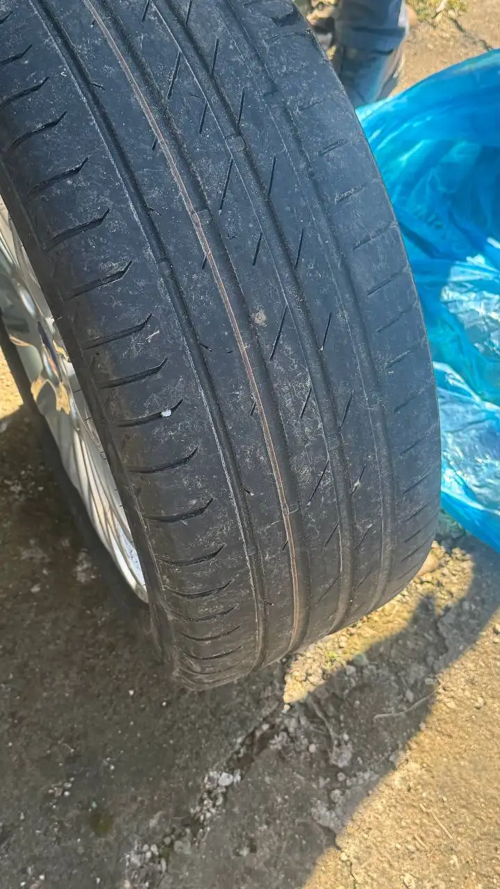 Комплект дисков R17 с летней резиной Nokian Nordman SZ2 для Форд - Запчасти (Авто) в Уфа