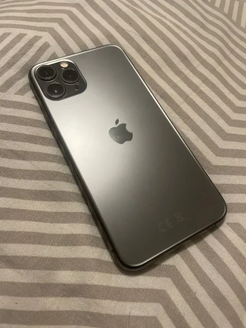 Продажа iPhone 11 Pro 64gb с замененным экраном - Компьютерные корпуса в Уфа