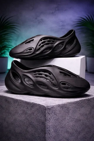 Adidas Yeezy кроссовки новые с бирками - Спортивная одежда в Уфа