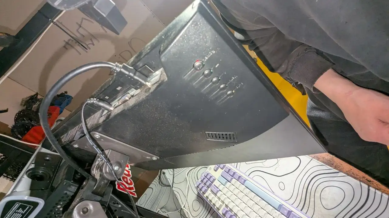 Монитор lime с кронштейном 24 дюйма - Мониторы (Электроника) в Уфа