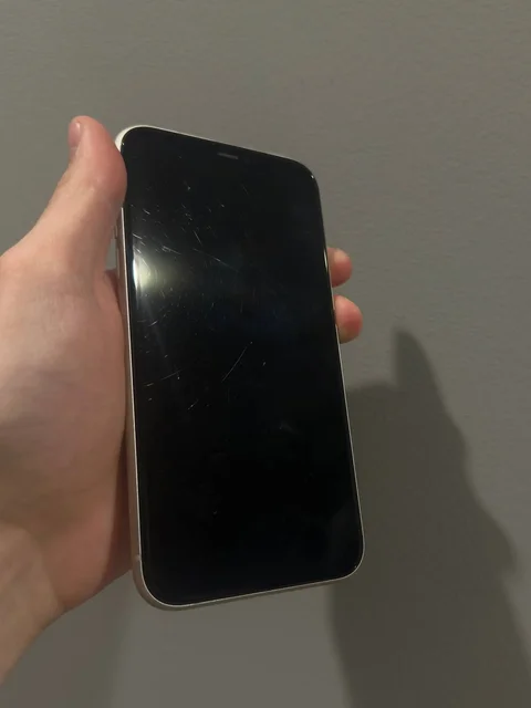 Продам iPhone 11 64 ГБ - частное объявление в Уфа