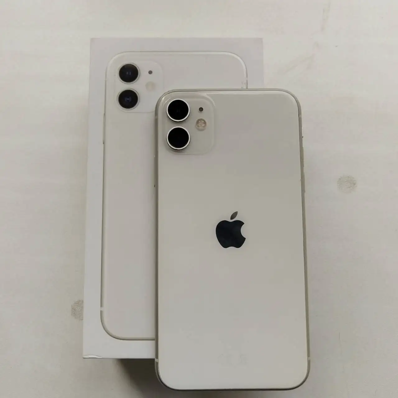 iPhone 11 64GB - Смартфоны и телефоны (Электроника) в Уфа