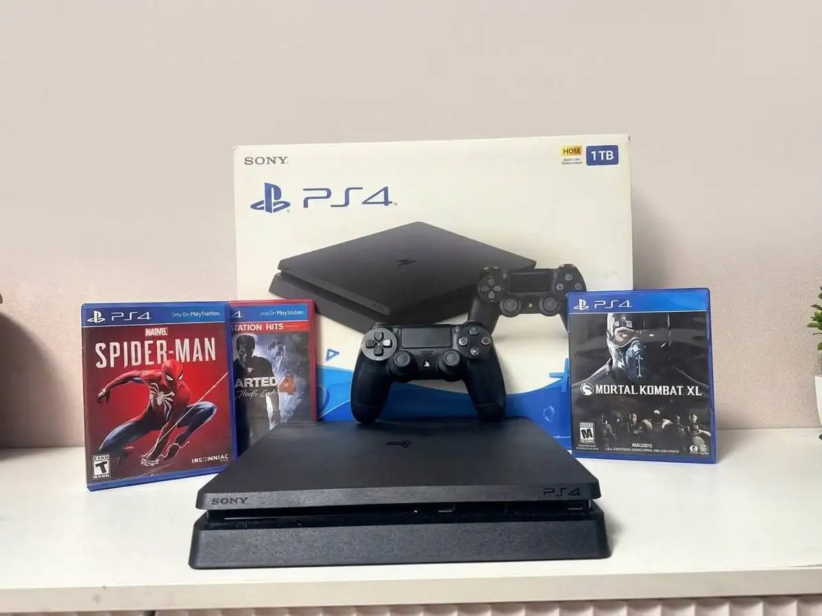 Продам PlayStation 4 Slim 1TB в идеальном состоянии - Игровые приставки (Электроника) в Уфа