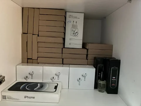 Продажа защитных стекол для iPhone (начиная с 11 Pro Max) - Игровые наушники в Уфа