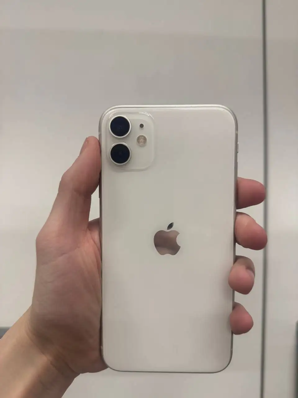 iPhone 11 64GB белый - Смартфоны (Электроника) в Уфа