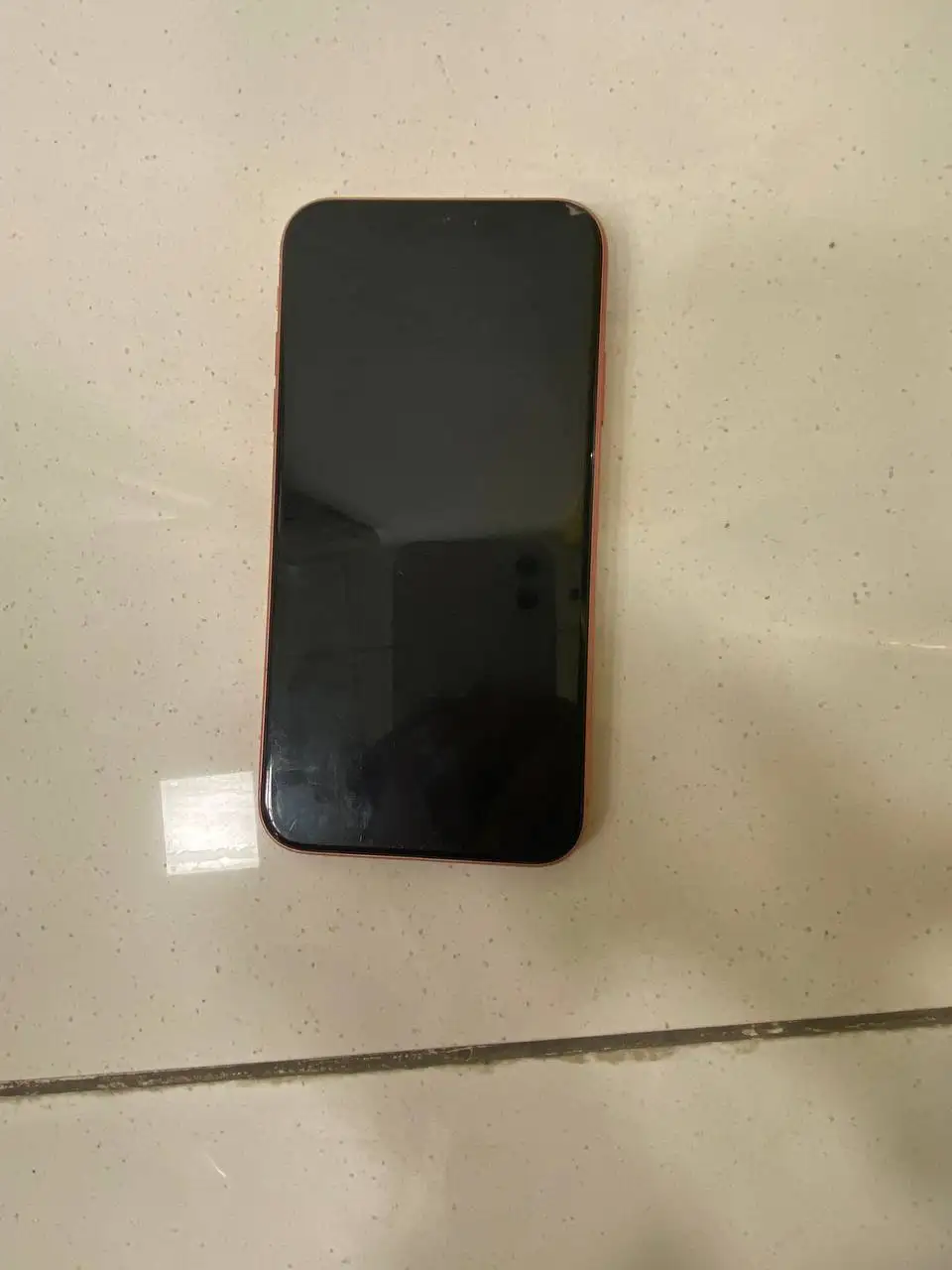 Продам iPhone 11 и iPhone XR - Смартфоны и гаджеты (Электроника) в Уфа