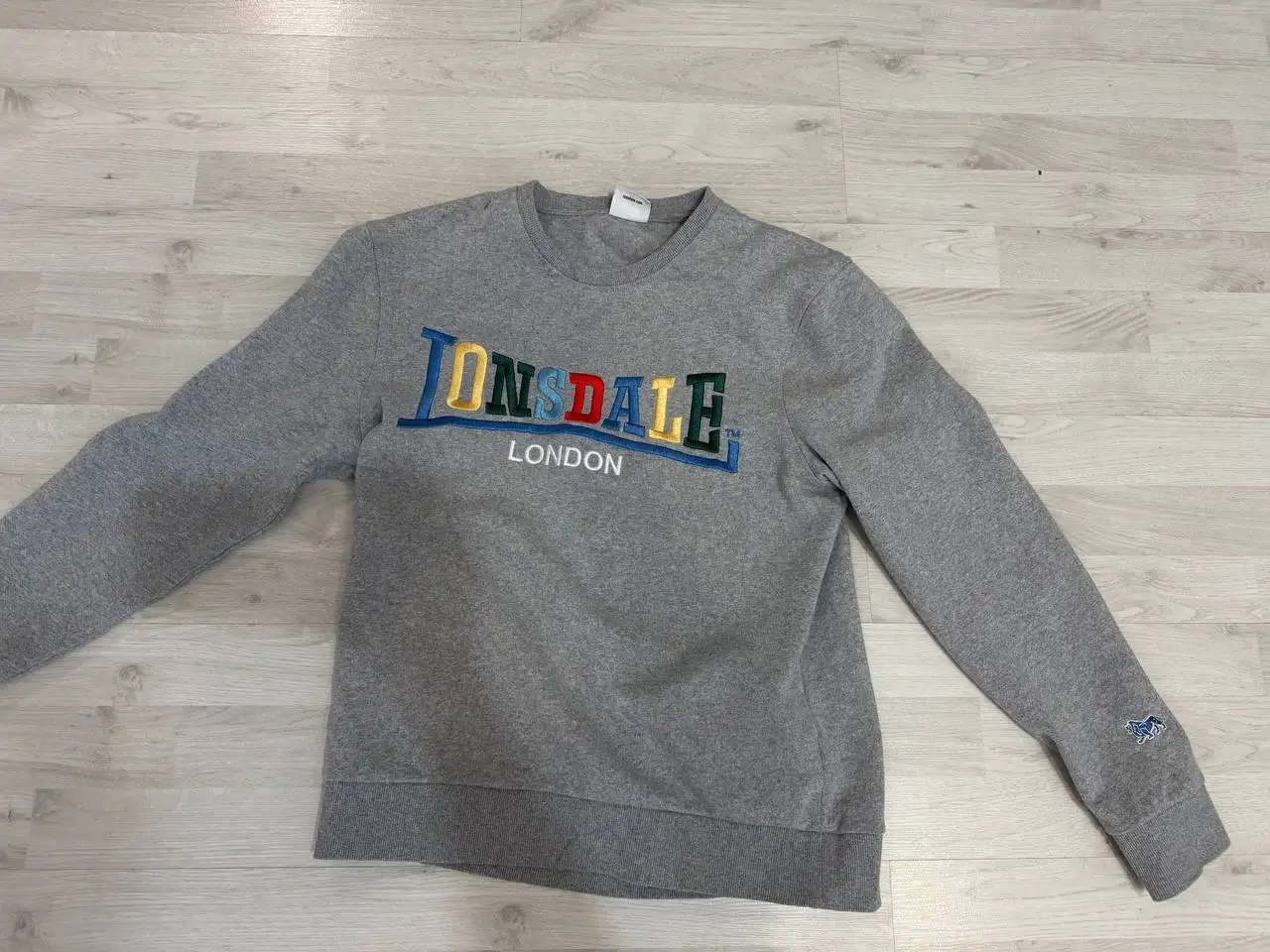 Продаю свитшот Lonsdale - Свитшоты и худи (Одежда) в Уфа