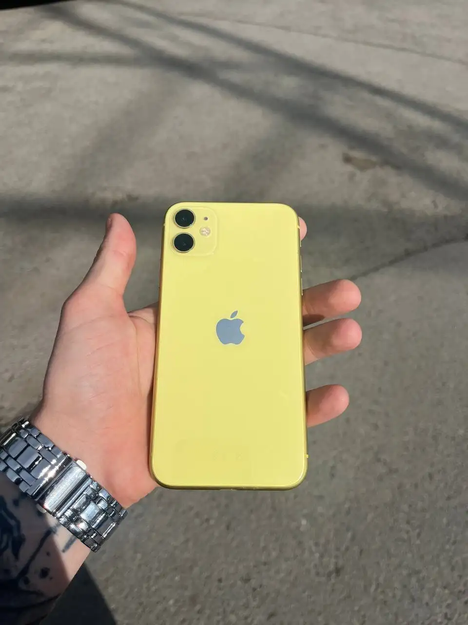 Продам iPhone 11 на 64 ГБ - Смартфоны (Электроника) в Уфа