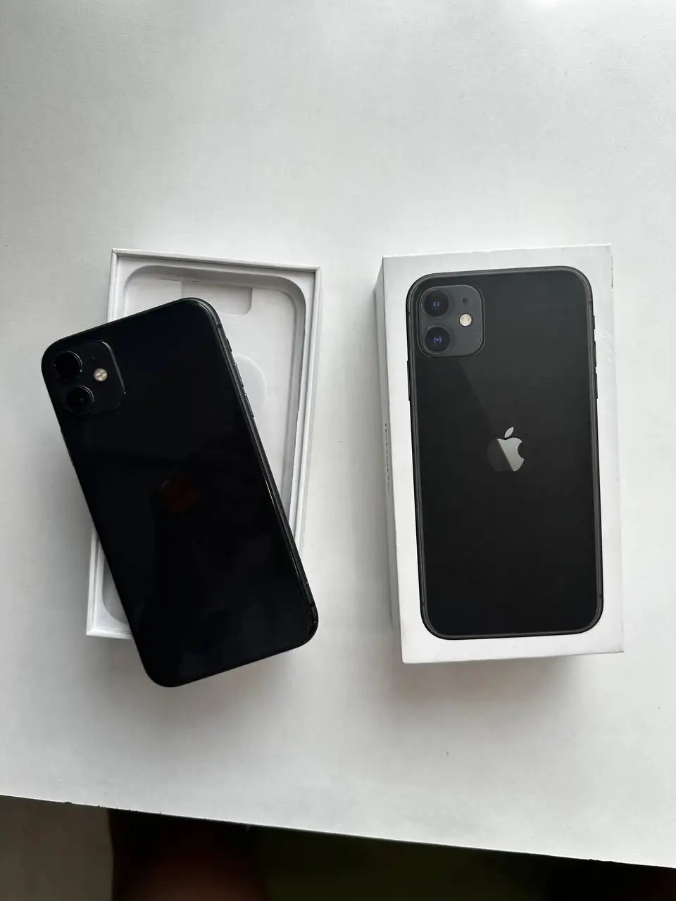 iPhone 11 64GB - Смартфоны и гаджеты (Электроника) в Уфа