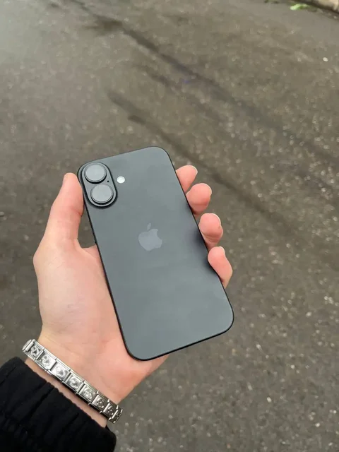 iPhone 16 256GB - Строительная техника в Уфа