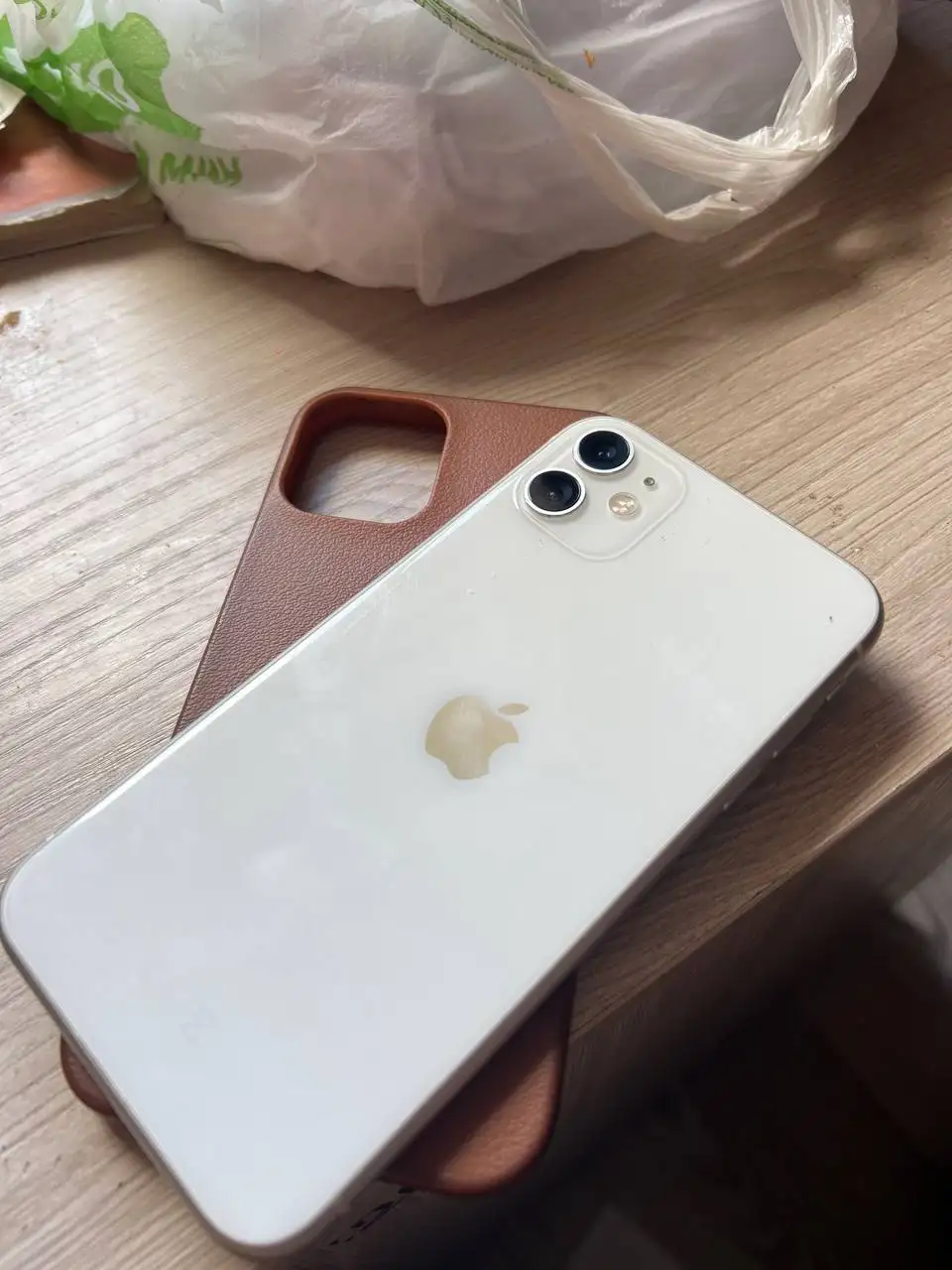Продам iPhone 11 - Мобильные телефоны и аксессуары (Электроника) в Уфа