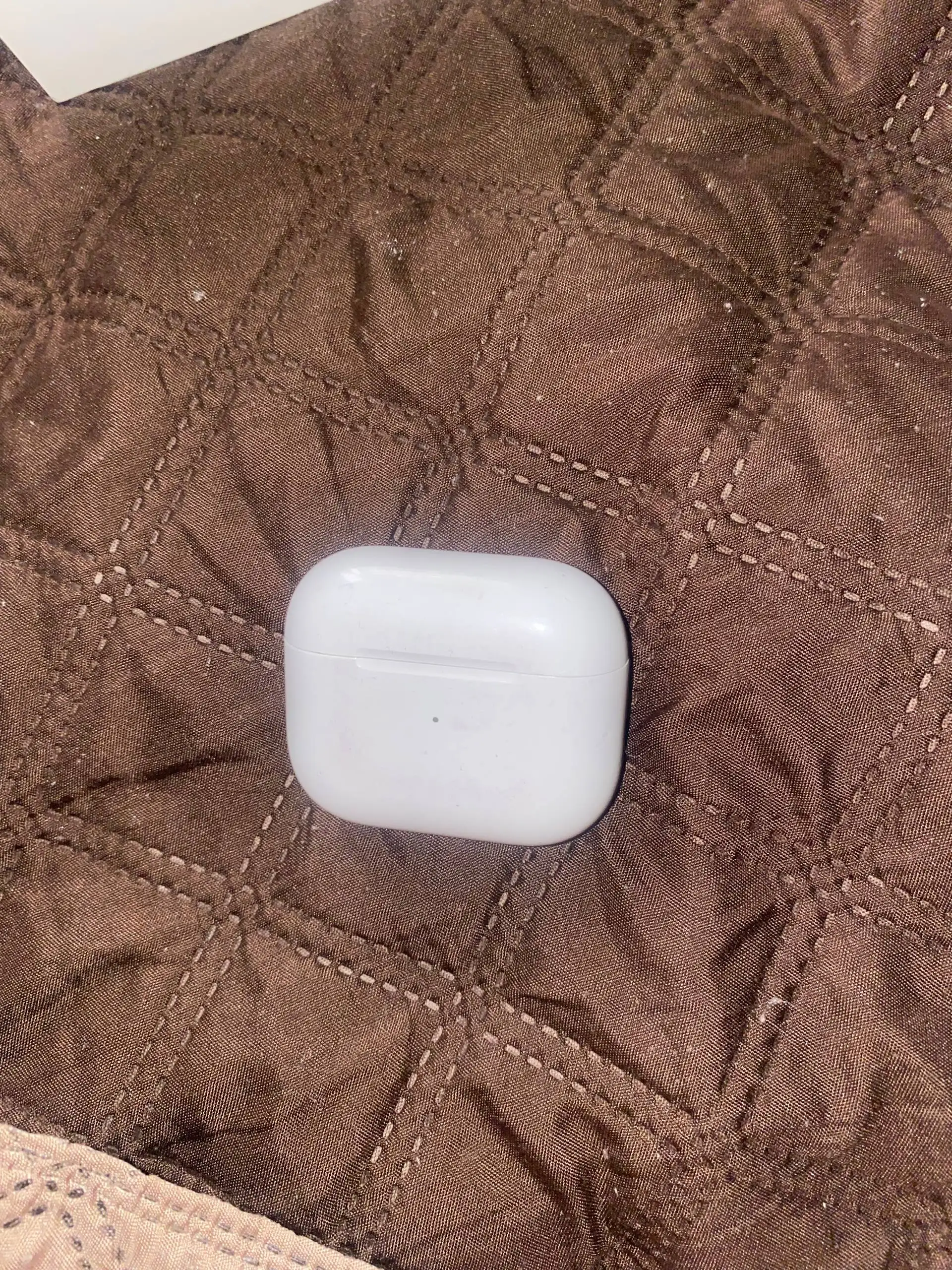 Продам оригинальные AirPods - Электроника в Уфа