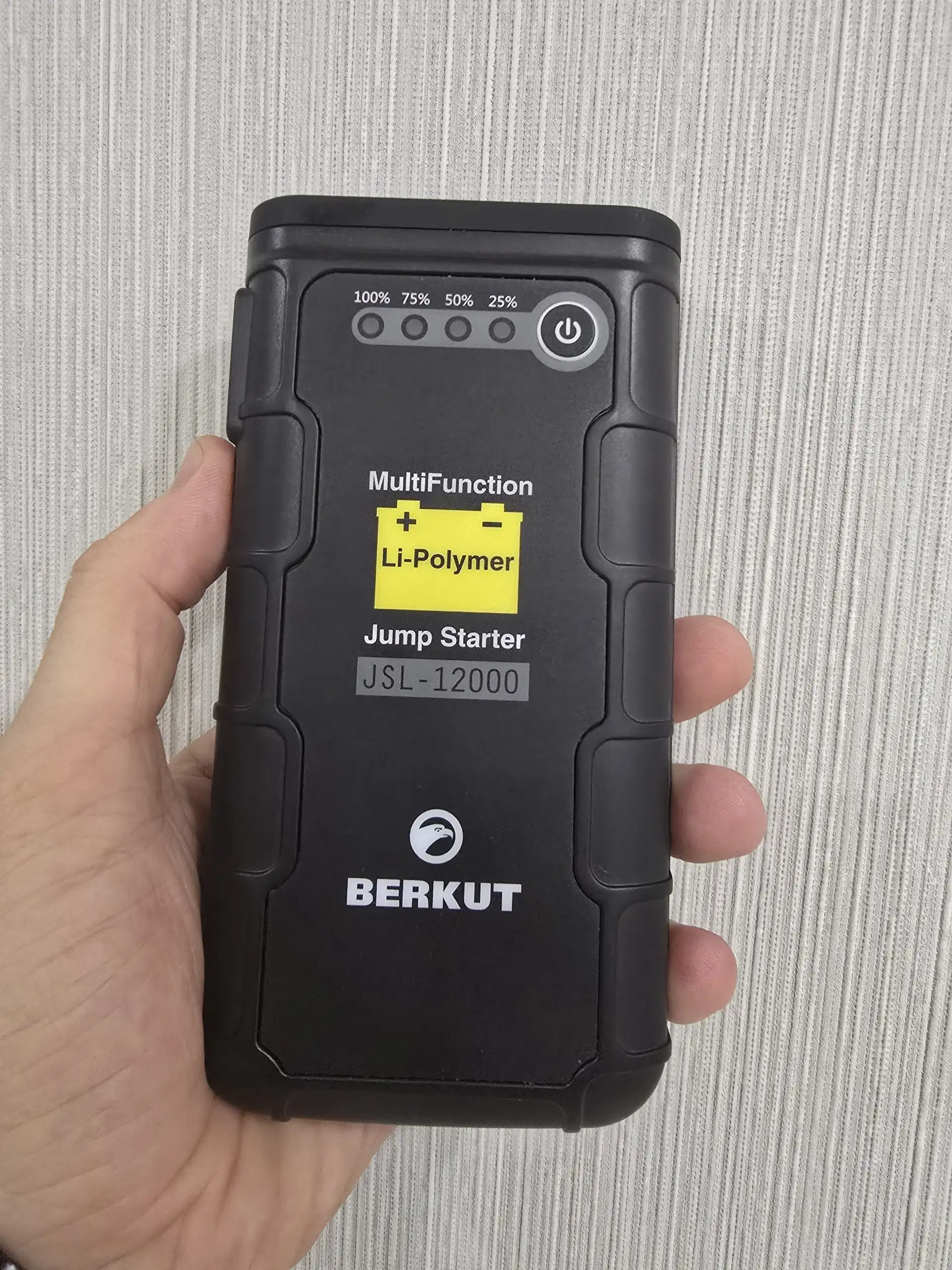 Пуско-зарядное устройство BERKUT - Аксессуары (Авто) в Уфа