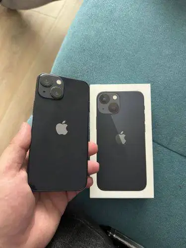 iPhone 13 128 ГБ - Мобильные телефоны (Электроника) в Уфа