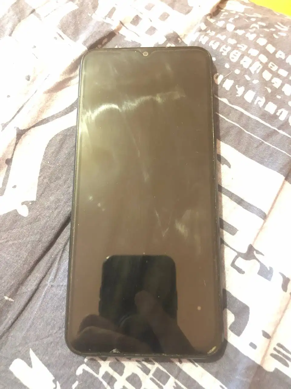 Realme телефон с неисправностью - Мобильные телефоны (Электроника) в Уфа