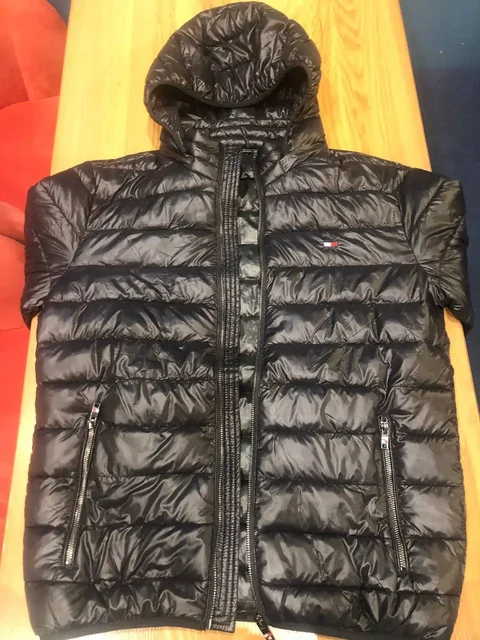 Куртка Tommy Hilfiger размер M - Костюмы в Уфа