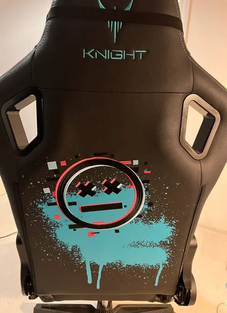 Геймерское кресло Knight Outrid Smile - Столы и стулья в Уфа