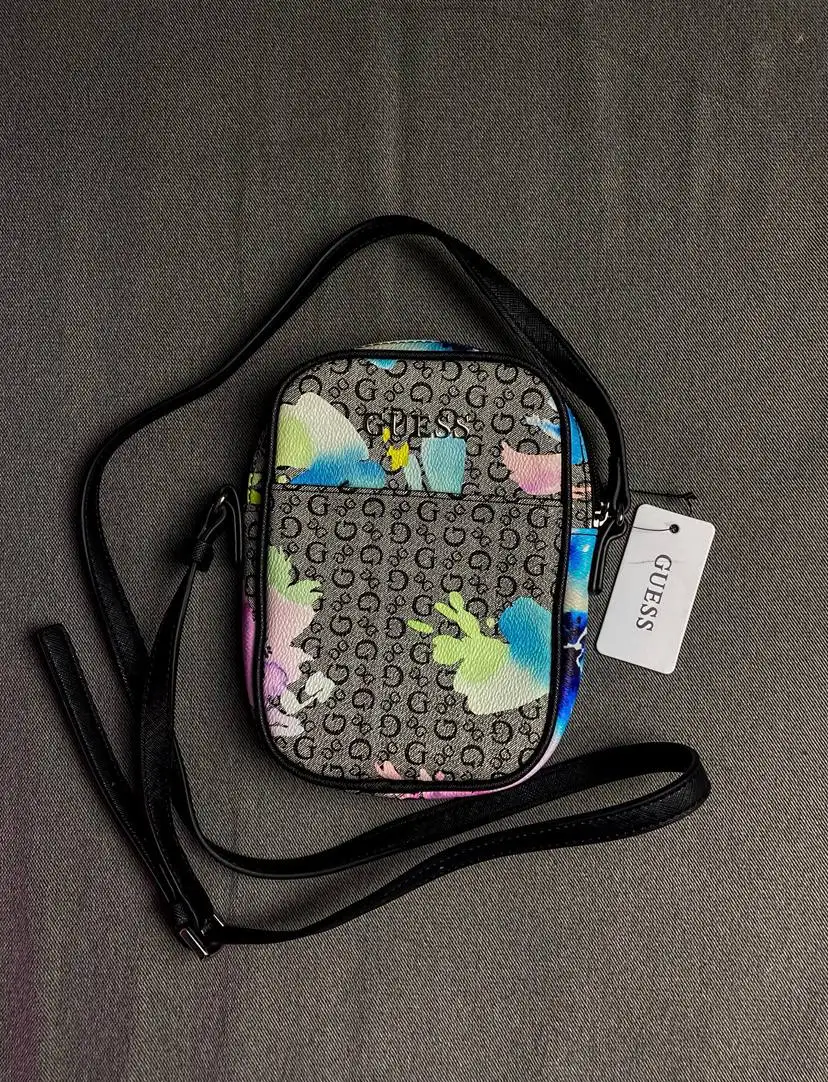 Продам оригинальные сумки Guess, Michael Kors и Valentino - Сумки (Одежда) в Уфа